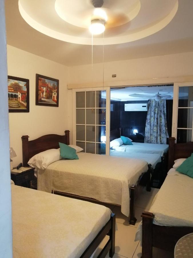 Hostal Compostela Inn 戴维 外观 照片